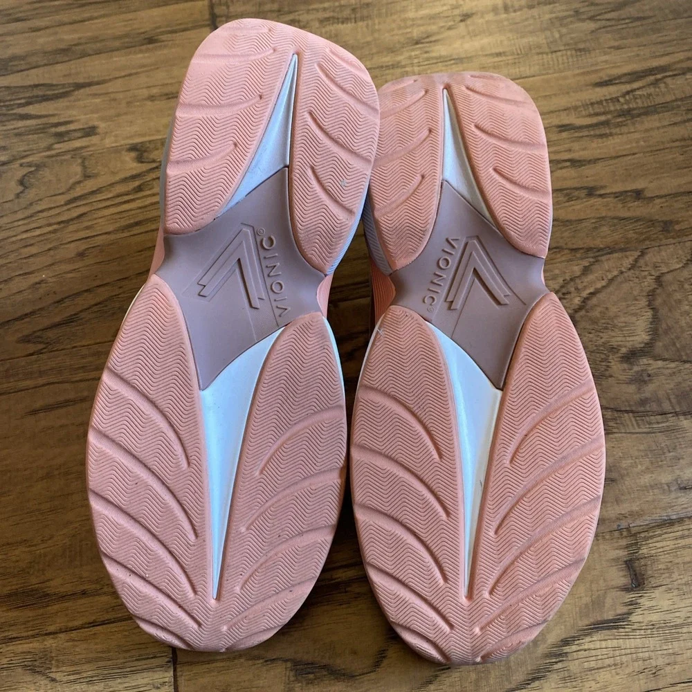 Vionic gabby sneaker